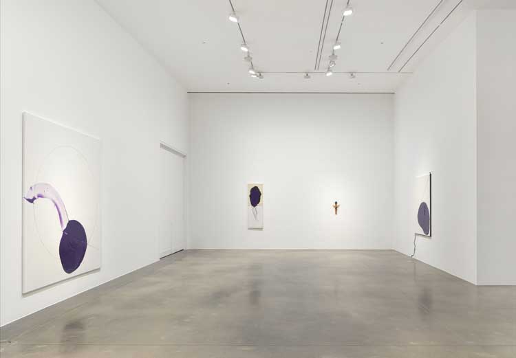 Takesada Matsutani. Shifting Boundaries, installation view, Hauser & Wirth London, 2026. © Takesada Matsutani. Courtesy the artist and Hauser & Wirth. Photo: Alex Delfanne.