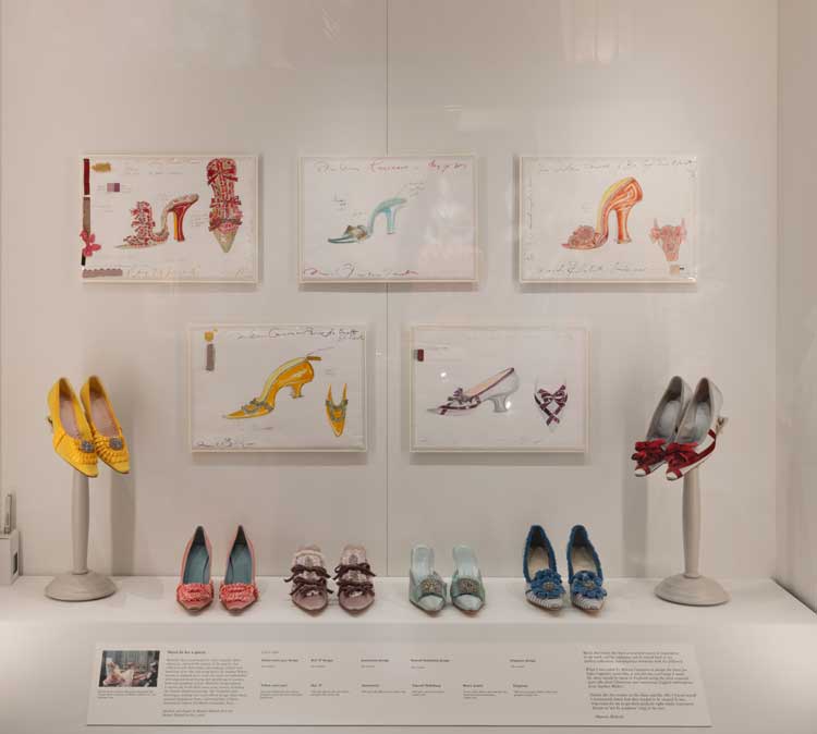 Marie Antoinette Style, installation view. © Victoria and Albert Museum, London.