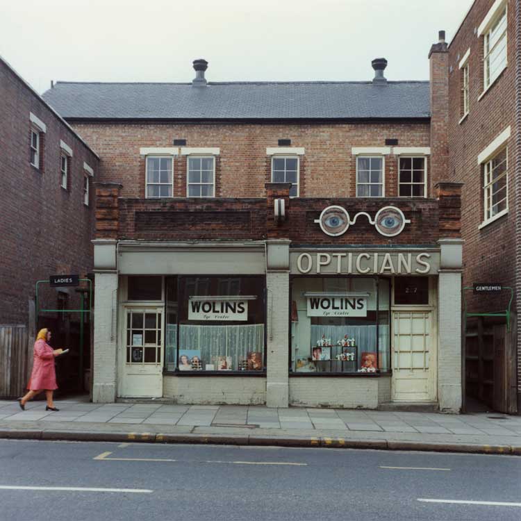 Peter Mitchell, Opticians, London, 1975. © Peter Mitchell.