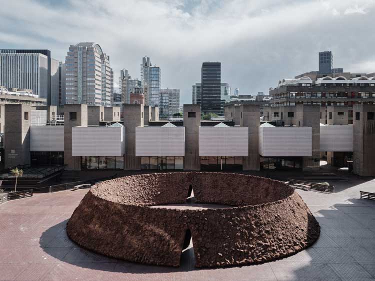 Delcy Morelos: Origo, installation view, Barbican, London, 15 May – 31 July 2026. Photo: Barbican Art Gallery / Thomas Adank. © Delcy Morelos.