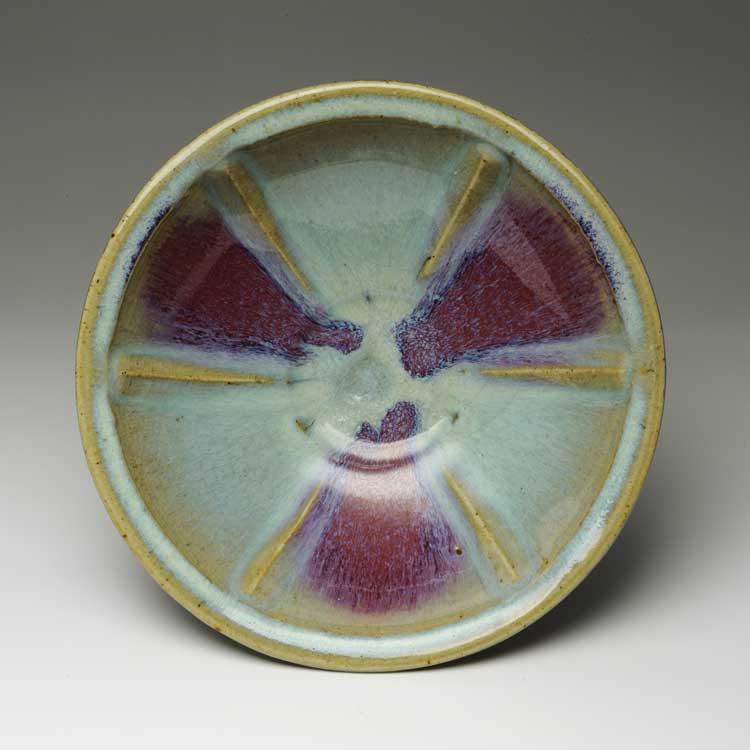 Bowl in the style of Chinese Jun ware, Japan, by Kawai Kanjirō, early 20th century © National Museums Scotland.