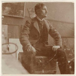 Edvard Munch, Self-Portrait on a Valise in the Studio, 1902. Photo © Munch, Oslo.