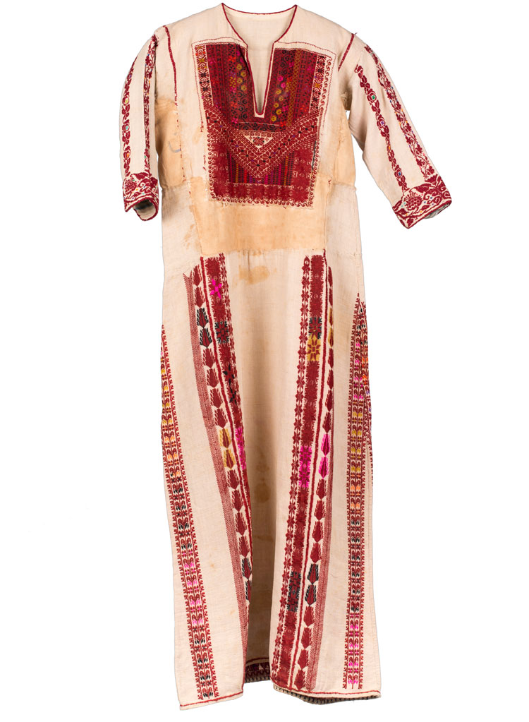 Dress from Ramallah, 1930s, from the collection of Maha Abu Shosheh.