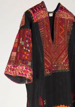Jellayeh from Hebron (detail), 1900-15, from the collection of Dar Al-Tifel Al-Arabi Museum for Palestinian Heritage.