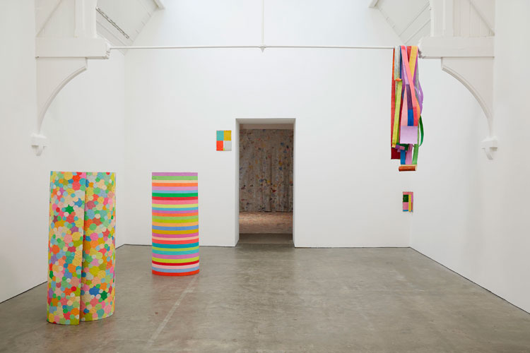 Installation view, Mit Jai Inn: Dreamworld (2021). © Ikon Gallery. Photo: Stuart Whipps.