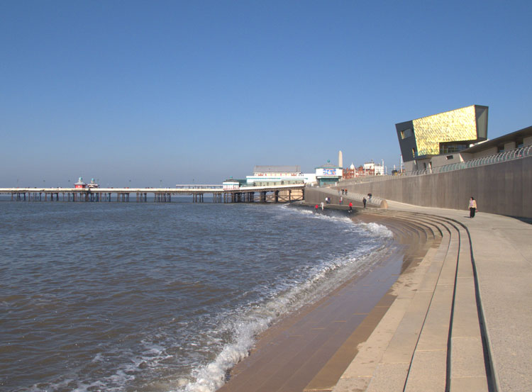 Tower of Love, Blackpool. Photo: AdeRijke, courtesy dRMM.