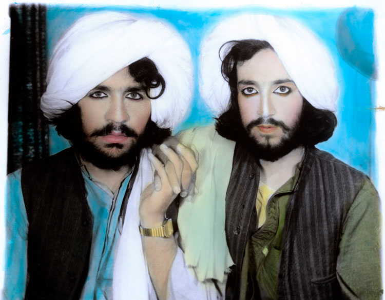 Thomas Dworzak. Taliban portrait. Kandahar, Afghanistan. 2002. © Collection T. Dworzak/Magnum Photos.