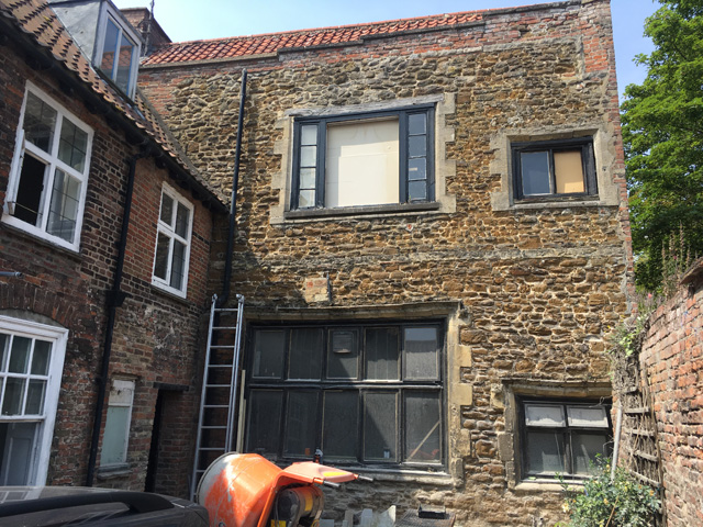 Rear of St Nicholas House, showing Metzger’s studio on the ground floor, with living quarters above. Photo: Catherine Mason.