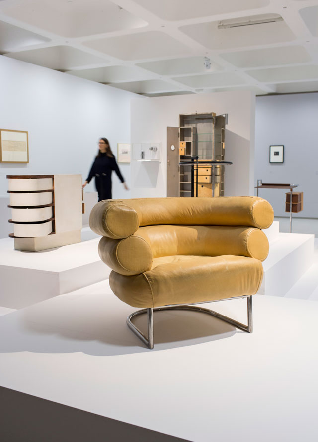 Eileen Gray and Jean Badovici. Installation view, Modern Couples: Art, Intimacy and the Avant-garde, Barbican Art Gallery, 10 October 2018 – 27 January 2019. © John Phillips / Getty Images.