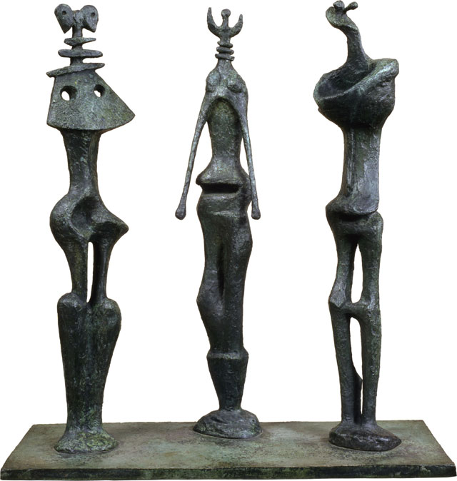 Henry Moore. Three Standing Figures, 1953. Bronze, 73.2 x 68 x 29 cm. Collection Peggy Guggenheim, Venice. Courtesy Henry Moore Foundation.