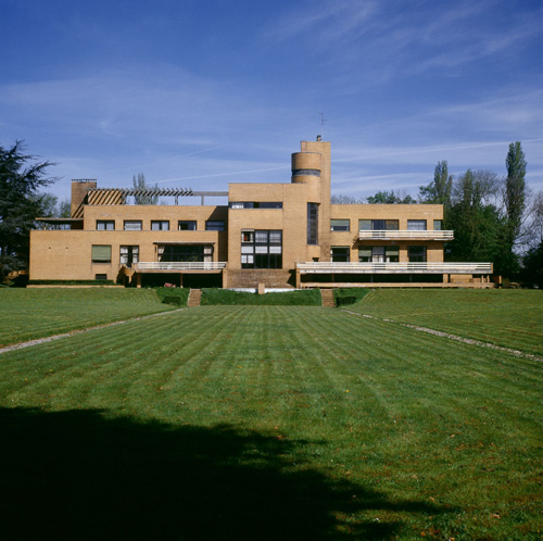 Propriété de M. Cavrois, Croix, 1929-1932. Photographies Véra Cardot et Pierre Joly, 1986. Centre Pompidou, Mnam-Cci, Bibliothèque Kandinsky, Fonds Cardot-Joly. ©ADAGP, 2004, Paris