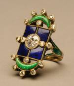 Marie Zimmermann. Ring. Gold, enamel, diamonds, lapis lazuli, and jadeite, nephrite or serpentine, 1 1/4 x 11/16 in. (3.2 x 1.7 cm). Private collection. Photograph: David Cole © American Decorative Art 1900 Foundation. Used by permission.
