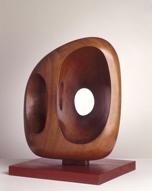 Barbara Hepworth. <em>Icon, </em>1957. Arts Council Collection, Southbank Centre, London © Bowness, Hepworth Estate