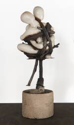 Xavier Mascaró. Couple, 2013. Ceramic and iron, 38 x 16 x 15cm. © Xavier Mascaró, 2013. Image courtesy of the artist. Photograph: Joaquin Cortes.