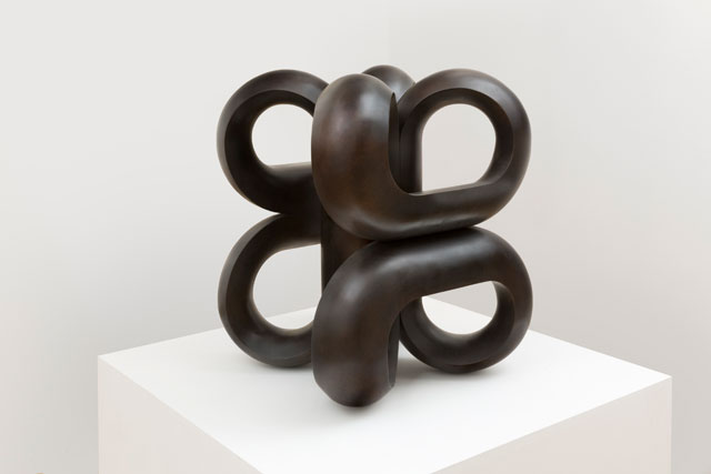 Paul de Monchaux. Volute IV, 2016. Bronze, 68 x 72 x 72 cm (26.7 x 28.3 x 28.3 in), edition of seven.