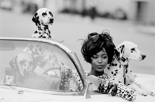 Naomi Campbell in Geoffrey Beene (American, 1927–2004). Vogue, June 1990. Photograph by Peter Lindbergh (German, born 1944). Photograph courtesy of Peter Lindbergh.