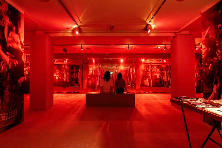 Grace Ndiritu: Compassionate Rebels in Action. The Ignorant Art School Sit-in #5. Photo: Sally Jubb, courtesy Cooper Gallery, DJCAD.