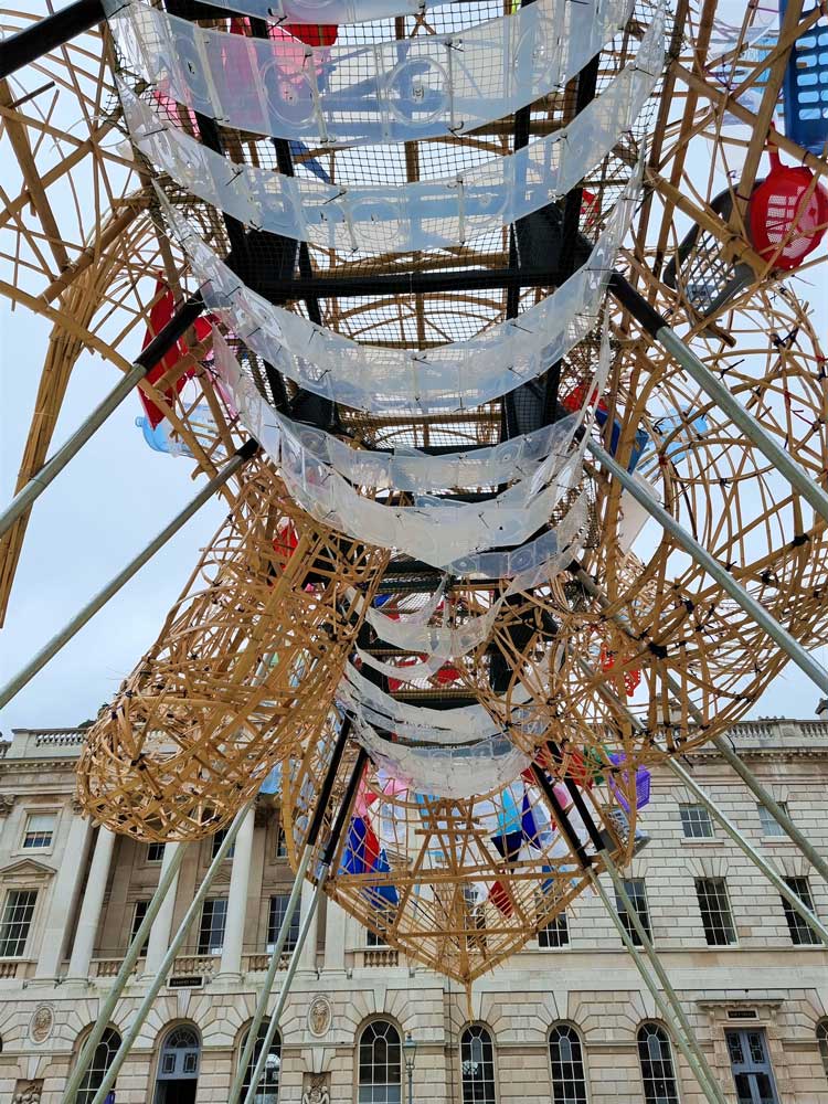 Leeroy New, The Arks of Gimokudan, Somerset House, London, 2022. Photo: Juliet Rix.