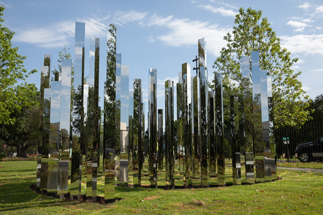 Jeppe Hein. Mirror Labyrinth, 2018.   New Orleans Museum of Arts Sydney and Walda Besthoff Sculpture Garden, installation view. Photo: Richard Sexton.