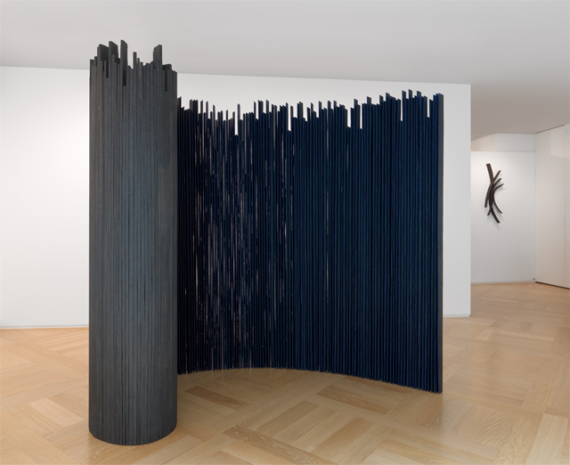 Nunzio, Avvoltoio, 2019. Pigment and combustion on wood, 238 x 252 x 130 cm. Courtesy Mazzoleni, London-Torino.