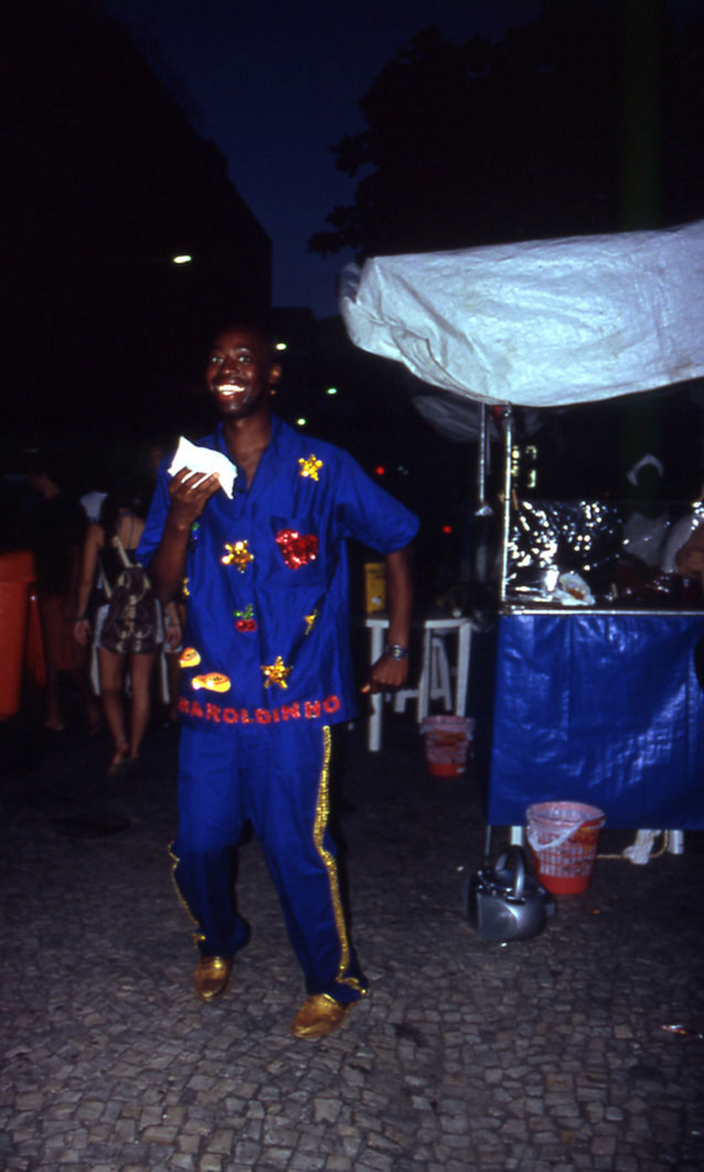 Harold Offeh. Haroldinho, Performance, Rio, Brazil, 2003.