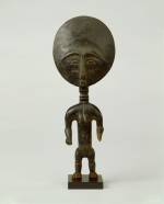 Unknown mater, Ritual Doll, Asante, Ghana, Late 19th - Early 20th century. Robert and Lisa Sainsbury Collection (UEA 631), Sainsbury Centre for Visual Arts, University of East Anglia. Photo: James Austin.