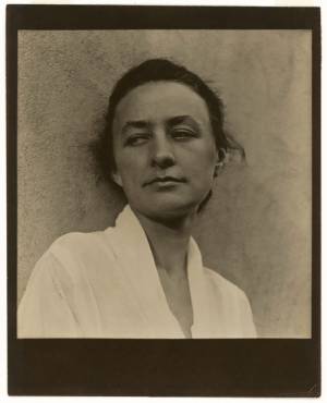 Paul Strand. Georgia O’Keeffe, 1918. Photograph, platinum print. National Portrait Gallery, Smithsonian Institution, Washington, DC. Copyright © Aperture Foundation, Inc., Paul Strand Archive. Photograph: Art Resource, NY.