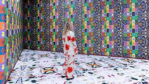 From Peter Struycken’s 1969 Computerstructuur, using computer programming to draft images, to Maison Margiela and The Fabricant’s digital Tabi shoes to Claudia Hart’s futuristic rooms, this exhibition steers us between the tangible and not-so-tangible