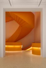 Staircase, PoMo, Trondheim 2025. © India Mahdavi, Paris / Erik Langdalen Arkitektkontor, Oslo. Photo: Valérie Sadoun