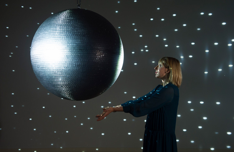 Katie Paterson, Totality, 2016. Installation view Scottish National
Gallery of Modern Art. Photo © Neil Hanna, 2019.