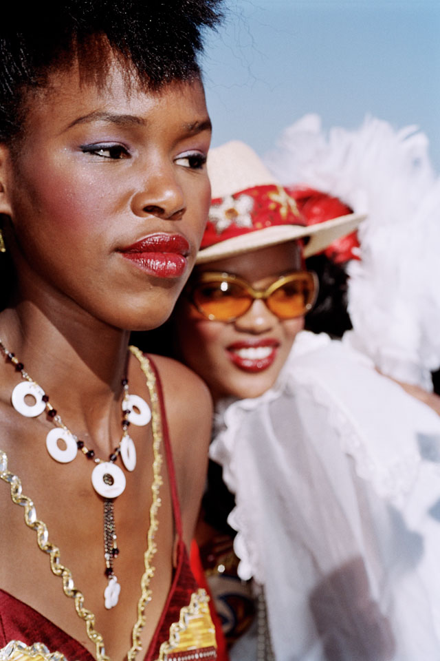 Martin Parr. Durban July races, South Africa, 2005. © Martin Parr / Magnum Photos / Rocket Gallery.