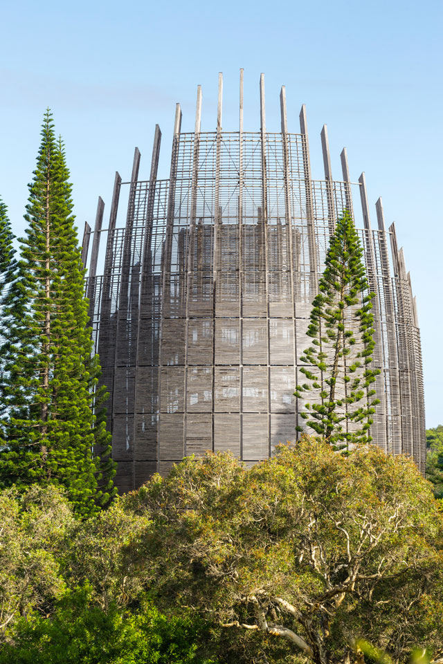 Renzo Piano Building Workshop, Jean-Marie Tjibaou Cultural Centre, Nouméa, 1998. Photo © Sergio Grazia. © ADCK - centre culturel Tjibaou/RPBW.