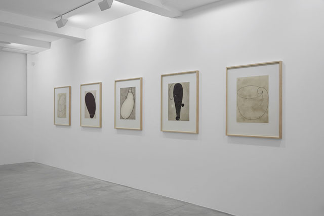 Martin Puryear, installation view at Parasol unit, London, 2017. Photograph: Benjamin Westoby. Courtesy of Parasol unit foundation for contemporary art.