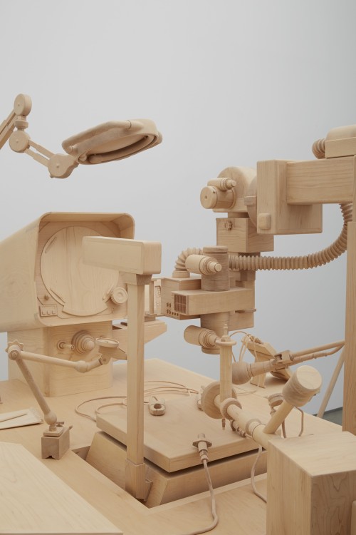 Roxy Paine. Scrutiny, 2014 (detail 2). Maple. Approx. 70 x 130 in (177.8 x 330.2 cm). Courtesy of the artist and Marianne Boesky Gallery, New York © Roxy Paine. Photograph: Jason Wyche.