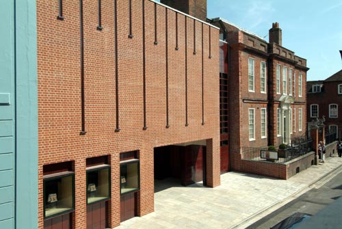 Front of Pallant House Gallery. Photographer - Anne-Katrin Purkiss (2006). 