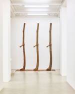 Giuseppe Penone, Trattenere 6, 8, 12 anni di crescita (Continuerà a crescere tranne che in quel punto), 2004-2016. Three elements; bronze, each 350 x 60 x 60 cm. Courtesy of Marian Goodman Gallery.