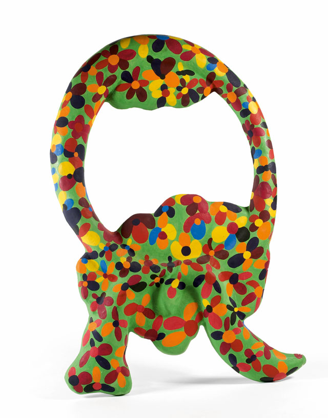 Niki de Saint Phalle. Anneau (Last Night I Had a Dream), 1968. Painted polyester, 168 x 110 x 15 cm.