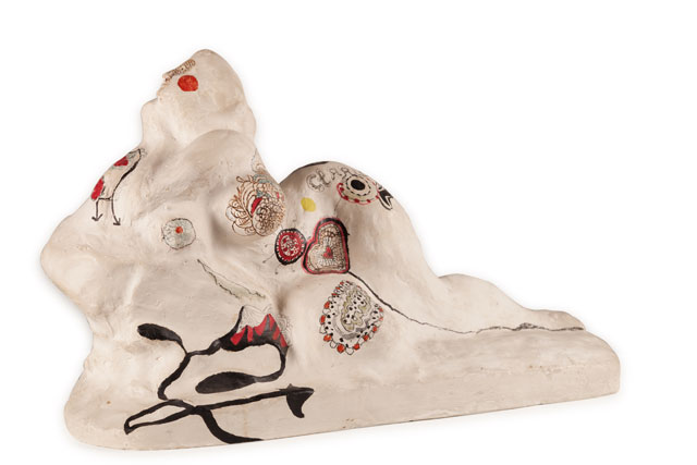 Niki de Saint Phalle. Femme Couchée, 1967. Acrylic on plaster, 28 x 44.4 x 14 cm.