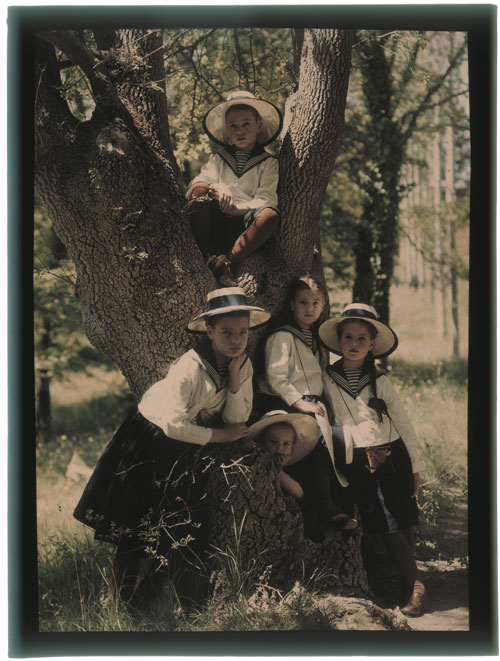 Piotr Vedenisov. Autochrome, 1909-14. Collection of the Multimedia Art Museum, Moscow/Moscow House of Photography Museum.
© Multimedia Art Museum, Moscow/Moscow House of Photography Museum.