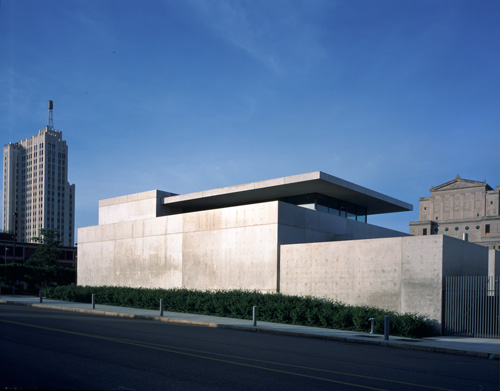 Pulitzer Building: Pulitzer Arts Foundation. Photograph: Robert Pettus.