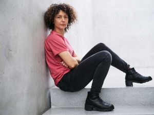 Mika Rottenberg, 2018. Photo: Miro Kuzmanovic. © Kunsthaus Bregenz. Courtesy the artist and Hauser & Wirth.