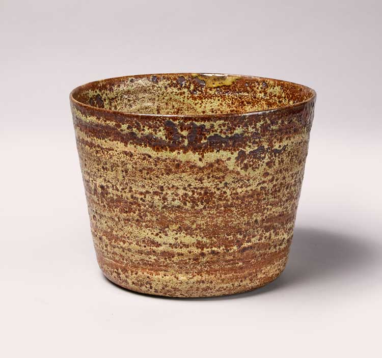 Lucie Rie, Cache-pot, 1937-37. Stoneware. V19, Sainsbury Centre.