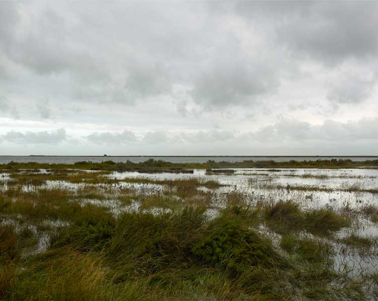 John Riddy, Blakeney (8), 2022. Archival pigment print, 98 x 123 cm. © John Riddy, courtesy Frith Street Gallery.