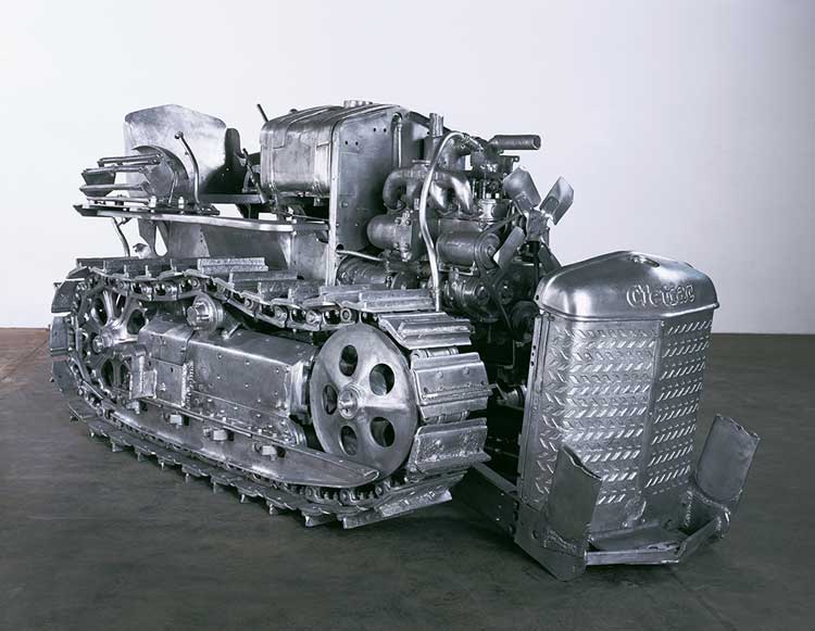 Charles Ray. Tractor, 2005. Aluminium, 143.8 x 306.1 x 154.9 cm. Glenstone Museum, Potomac, Md.