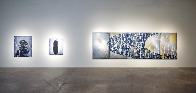 Barbara Takenaga: Manifold, installation view, Robischon Gallery 2019. Left to right: Shadow Love, acrylic on linen, 54 x 45 in; Hello, acrylic on linen, 42 x 36 in; Manifold 5, acrylic on linen, 70 x 225 in. Image courtesy Robischon Gallery.