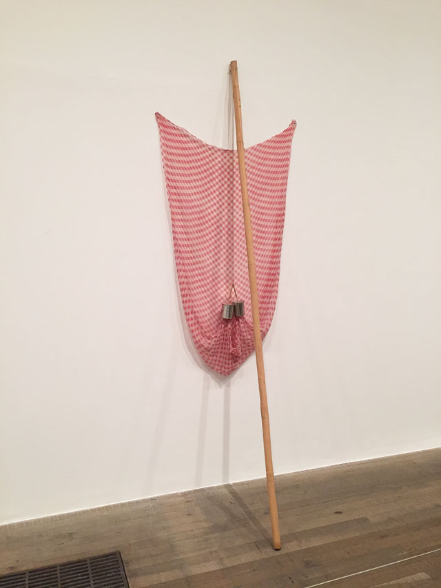 Robert Rauschenberg. Untitled (Jammer), 1975. Sewn fabric with rattan pole, twine, and tine cans, 254 x 91.5 x 68.6 cm. Private Collection, Darkness. Photograph: Martin Kennedy.