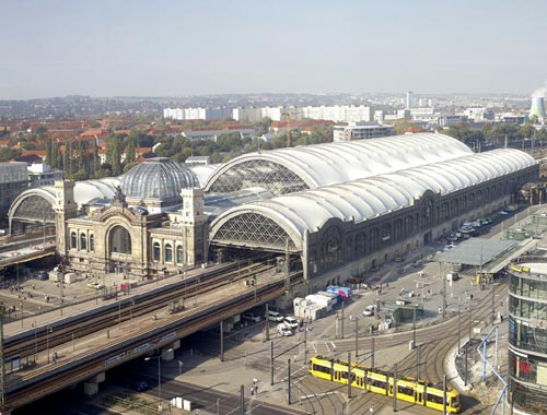 Foster + Partners. Dresden Station redevelopment, Dresden, Germany. Photograph © Nigel Young.