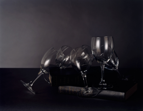 Olivier Richon. <em>Generic still life, with glasses </em>, 2008. C-type print, 65 x 75 cm.