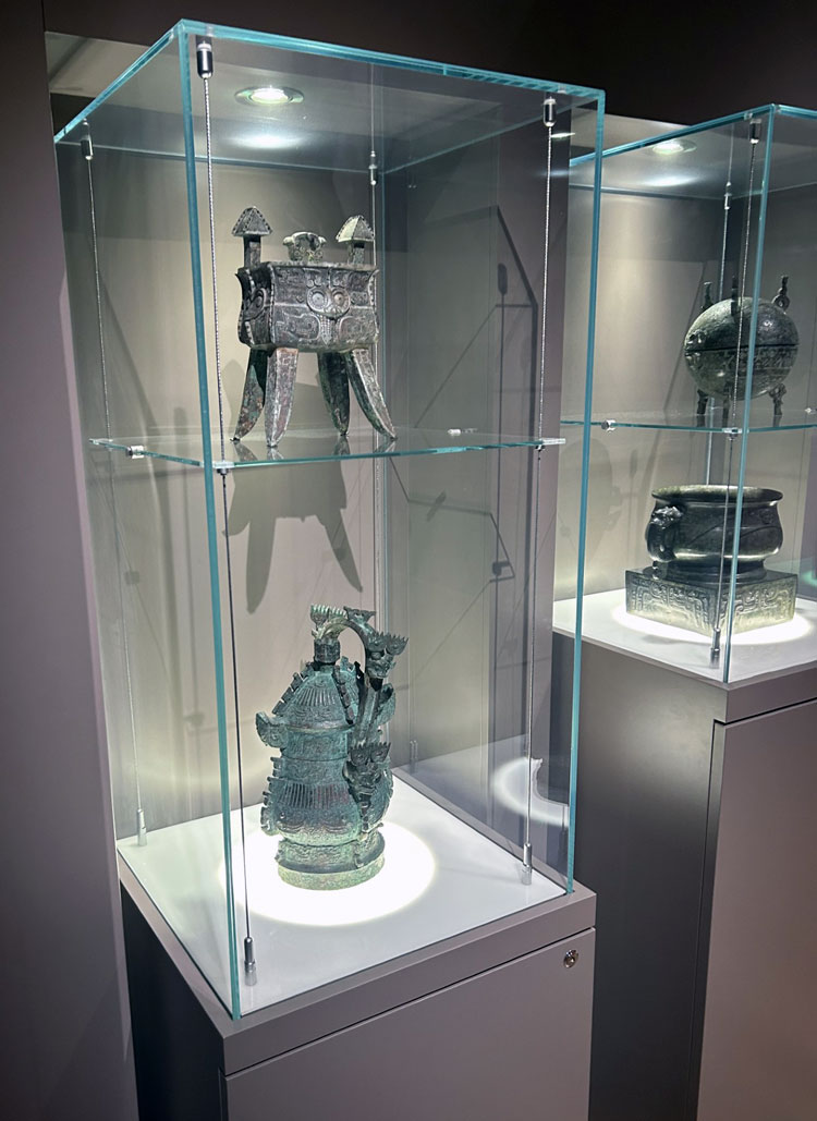 The Chinese bronze collection at Compton Verney. Photo: Sabine Casparie.
