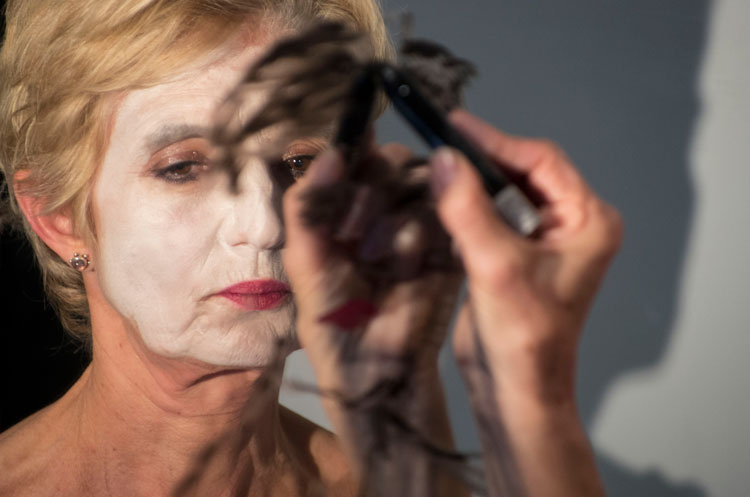 Elaine Shemilt, Doppelgänger Redux, 2016. Video documentation of re-enactment of original video performance at Nunnery Gallery, Bow Arts – London. Video: Adam Lockhart.